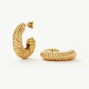 94. MISSOMA WAVY RIDGE MEDIUM HOOP EARRINGS 18k Gold $175 NEW